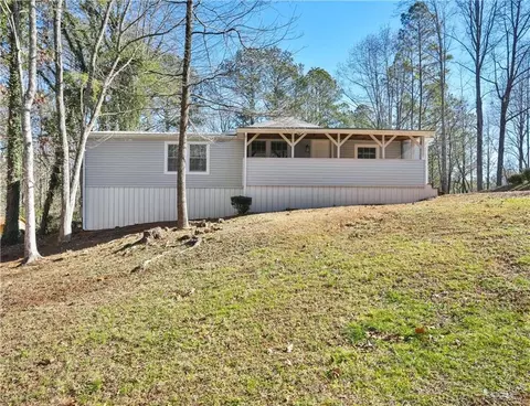 1007 Park Place Dr SE, Cartersville, GA 30121