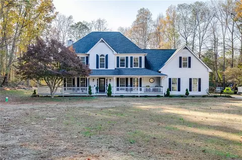 89 Dove Trl, Hoschton, GA 30548