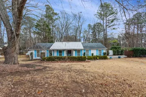 3346 Stonewall Dr NW, Kennesaw, GA 30152