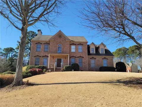 7185 Fawn Lake Dr, Alpharetta, GA 30005