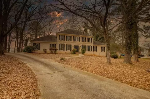 2521 Highland Golf Course Dr, Conyers, GA 30013