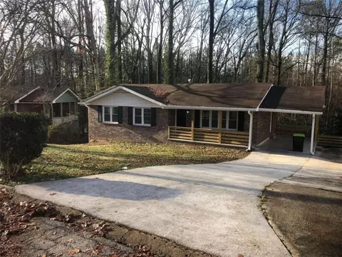 395 River Rd, Jonesboro, GA 30236