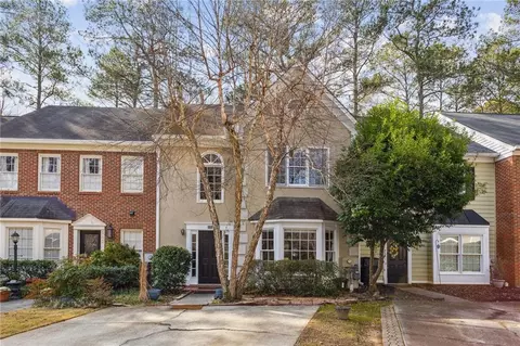 585 Saint James Walk SE, Marietta, GA 30067