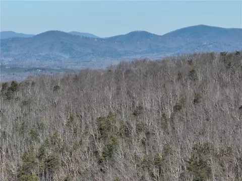 256 Stone Cliff Dr, Ellijay, GA 30143