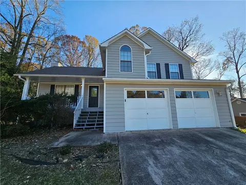 247 Northbridge Dr, Stockbridge, GA 30281
