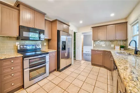 3593 Vanet Rd, Chamblee, GA 30341 photo 12