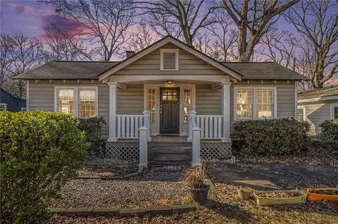 587 Stokeswood Ave SE, Atlanta, GA 30316