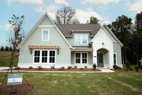 8015 Beryl Overlook, Gainesville, GA 30506