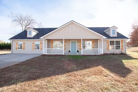 162 Terry Ln, Adairsville, GA 30103