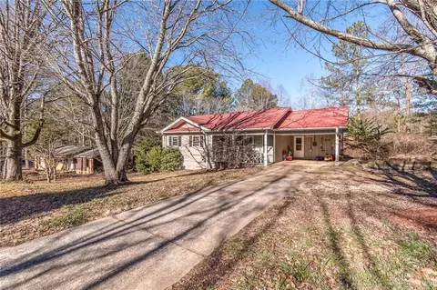 315 Willow Tree Ave, Baldwin, GA 30511