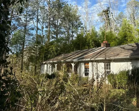 2845 Pete Shaw Rd, Marietta, GA 30066