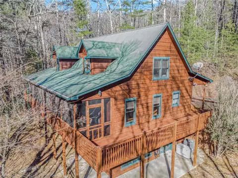 1053 Dover Falls Trl, Ellijay, GA 30540