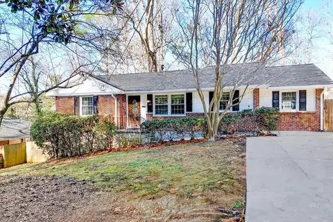 2686 Laurel Ridge Dr, Decatur, GA 30033