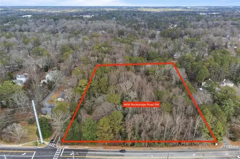 4656 Rockbridge Rd, Stone Mountain, GA 30083