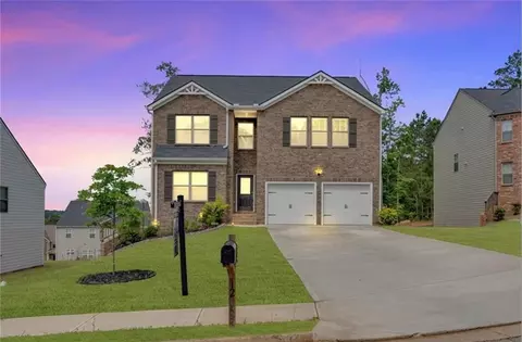 12063 Haley Ln, Hampton, GA 30228