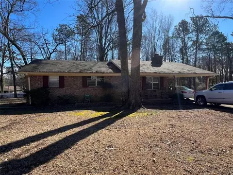 3724 Renee Cir, Gainesville, GA 30507