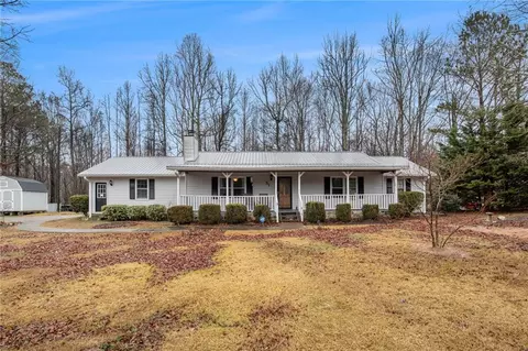 51 Tyler Ln, Carrollton, GA 30117