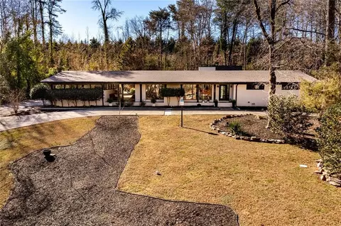 1151 Lakeshore Dr, Gainesville, GA 30501