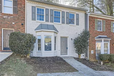 1045 Oaks Pkwy SE, Smyrna, GA 30082