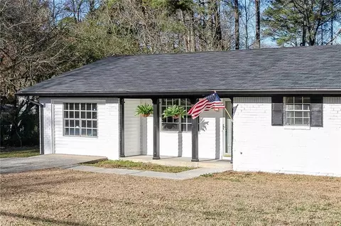 6545 Hidden Brook Trl, College Park, GA 30349