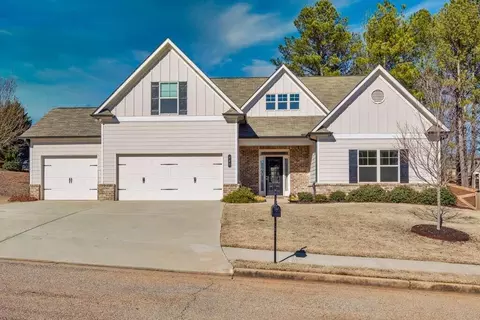703 Timpelton Ct, Hoschton, GA 30548
