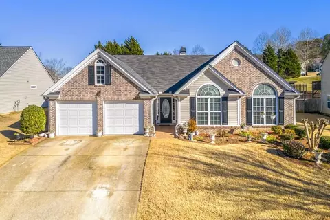 220 Berkley Dr, Villa Rica, GA 30180