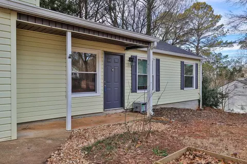 122 Apple Valley Dr, Woodstock, GA 30188