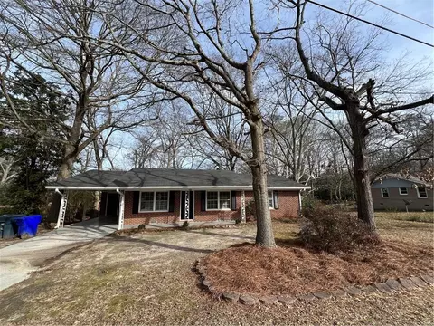771 S Pine St, Conyers, GA 30012