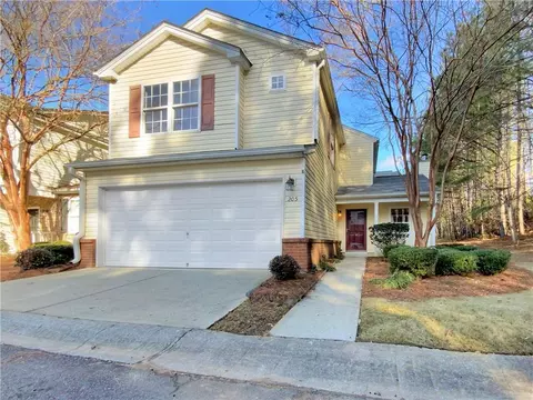 205 Windcroft Ln NW, Acworth, GA 30101