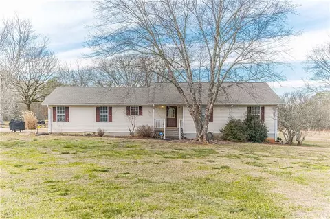 2501 Willow Springs Church Rd, Social Circle, GA 30025