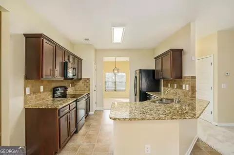 312 Hillcrest Ct, Hampton, GA 30228 photo 6