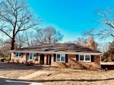 420 W Jackson St, Buford, GA 30518