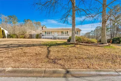 4576 Arbour Dr, Powder Springs, GA 30127
