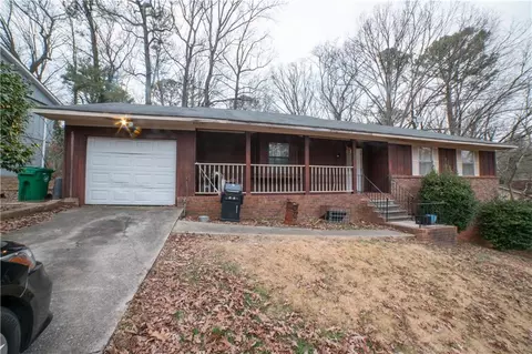 4490 Cedar Ridge Trl, Stone Mountain, GA 30083
