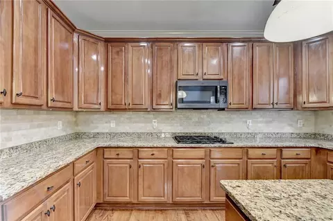 515 New Haven Dr, Suwanee, GA 30024 photo 22