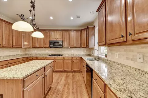 515 New Haven Dr, Suwanee, GA 30024 photo 19
