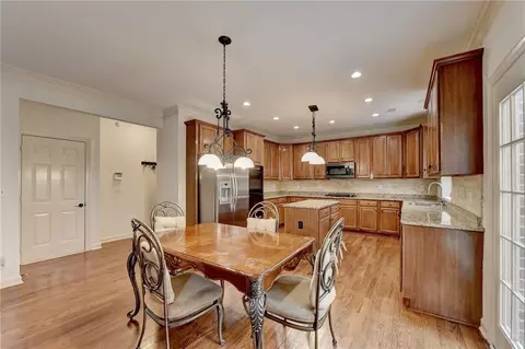 515 New Haven Dr, Suwanee, GA 30024 photo 15