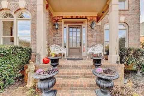 515 New Haven Dr, Suwanee, GA 30024 photo 3