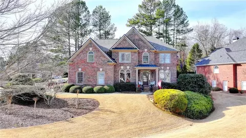 515 New Haven Dr, Suwanee, GA 30024 photo 2
