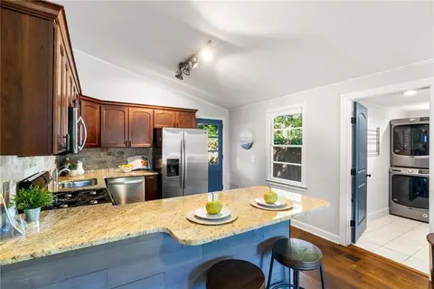 3232 Clairwood Ter, Chamblee, GA 30341 photo 8