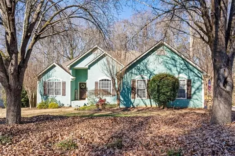 150 Ashley Oaks Dr, Mcdonough, GA 30253