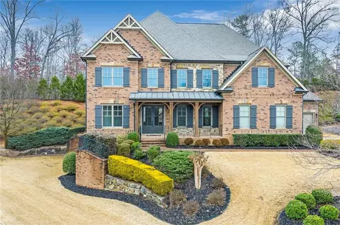 1635 Dawn Dr, Suwanee, GA 30024