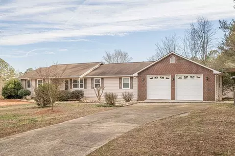1534 Cronic Town Rd, Auburn, GA 30011