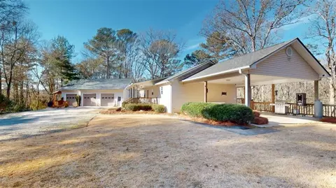 109 Barclay St, Ellijay, GA 30540