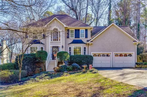118 Caracas Dr, Woodstock, GA 30188