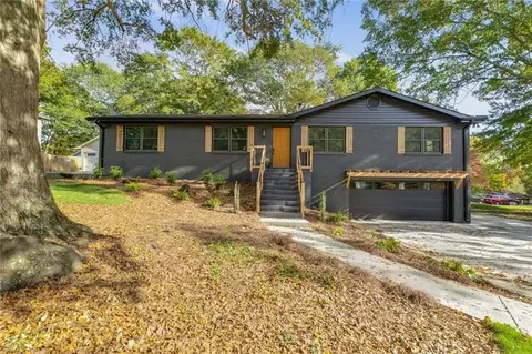 3957 Green Forest Ln SE, Smyrna, GA 30082