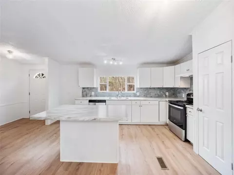 132 Loggins Ln, Commerce, GA 30529 photo 8