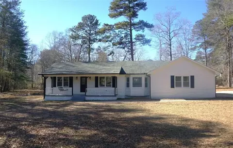 300 Southmoor Cir, Stockbridge, GA 30281