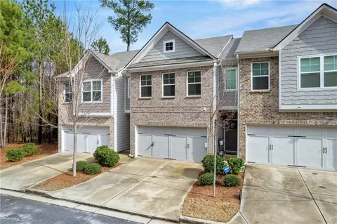 Exterior - 4402 Newfangle Rd, Stone Mountain, GA 30083 photo 2 of 4