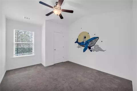 Bedroom - 4402 Newfangle Rd, Stone Mountain, GA 30083 photo 4 of 6